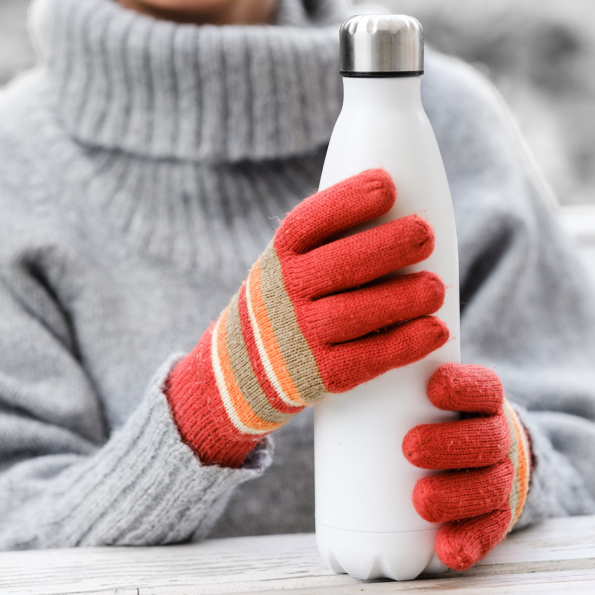 R08433.06.O - Butelka termiczna Inuvik 700 ml, biały 